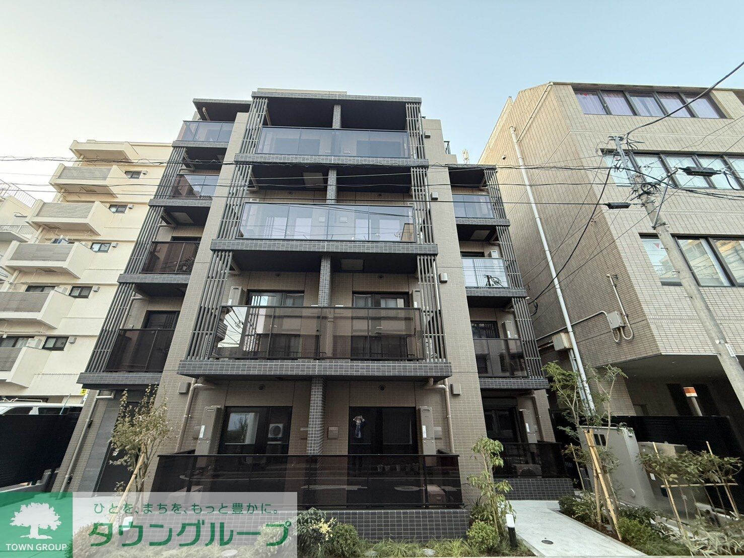 コンポジット早稲田鶴巻町の物件外観写真