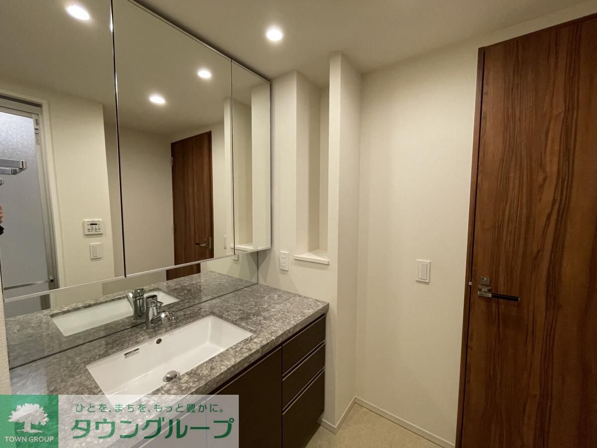 ザ・パークハウス西新宿タワー60の物件内観写真