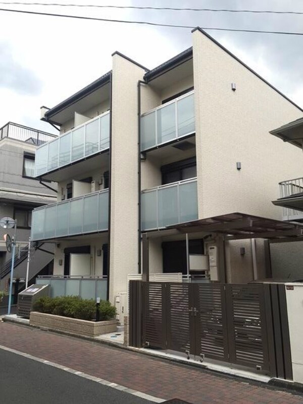 レオネクストローリエの物件外観写真