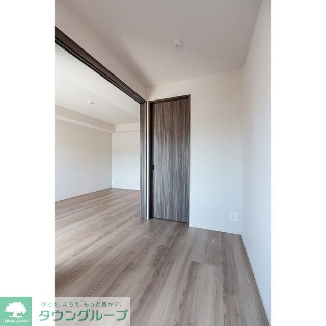 コンフォリア・リヴ東中野の物件内観写真