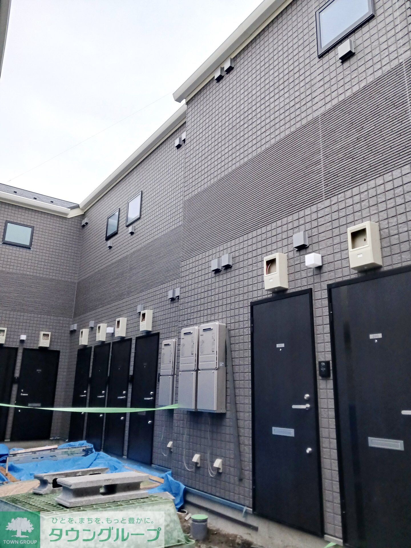 マウ東高円寺の物件外観写真