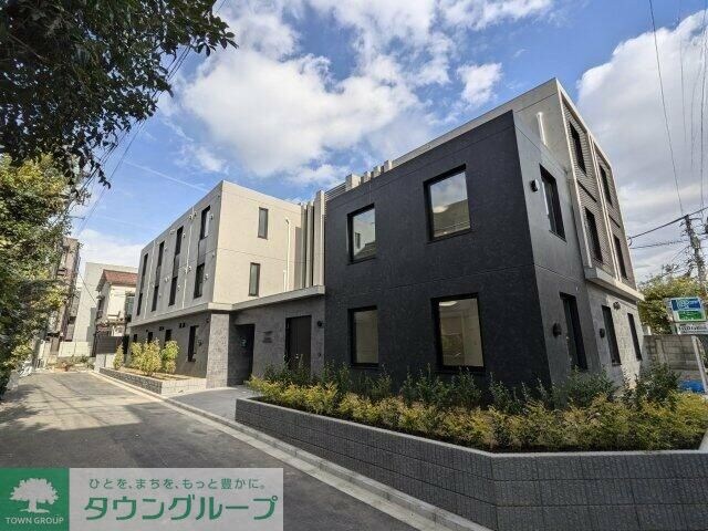 グランピア中野坂上の物件外観写真