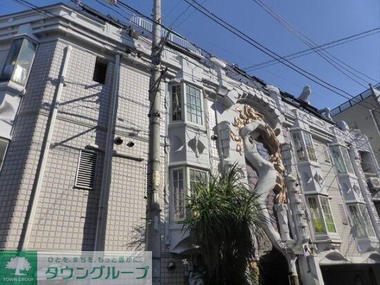 ラポルタイズミの物件外観写真