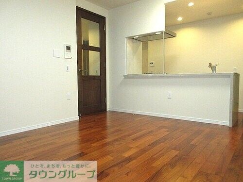 ロイヤルシーズン新宿柏木の物件内観写真