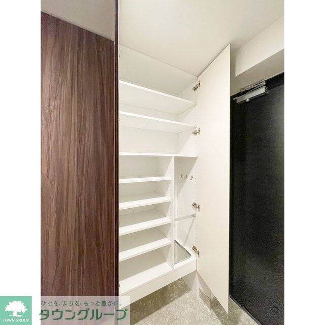 コンフォリア・リヴ東中野の物件内観写真