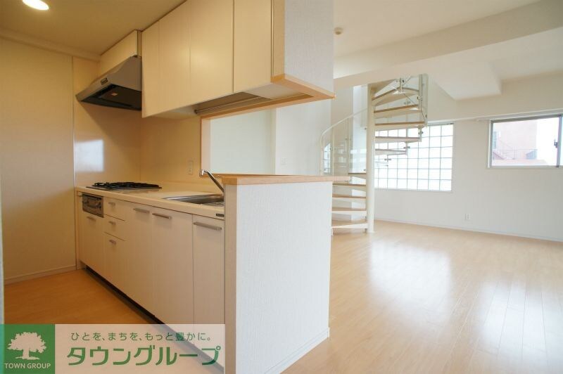 エスティメゾン北新宿の物件内観写真