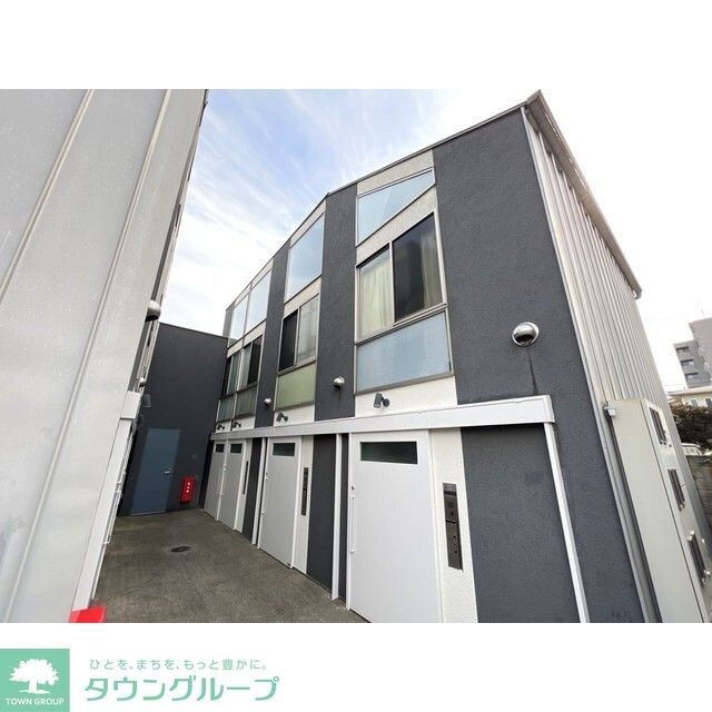 バイカーズアパートメントの物件外観写真