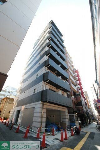 レスティア三軒茶屋の物件外観写真