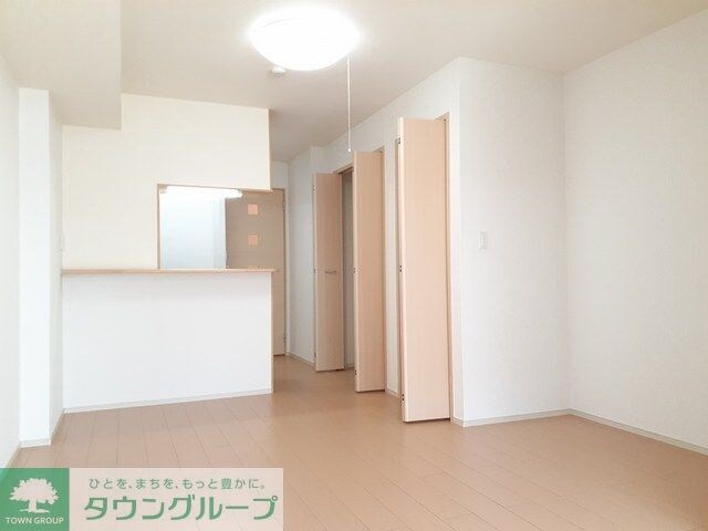 パインフィールドの物件内観写真