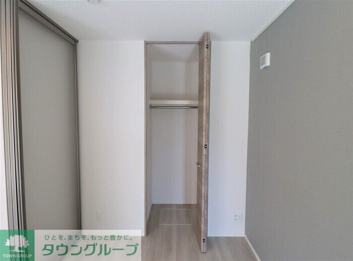 セレスティア弥生町の物件内観写真