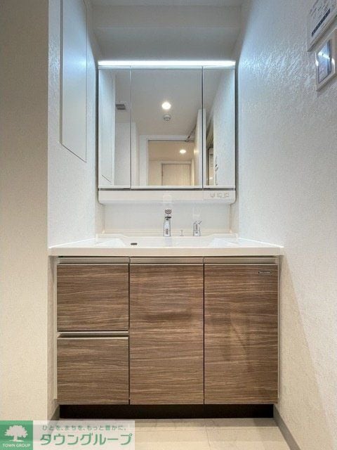 コンフォリア・リヴ文京護国寺の物件内観写真