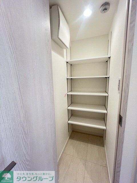 コンフォリア・リヴ文京護国寺の物件内観写真