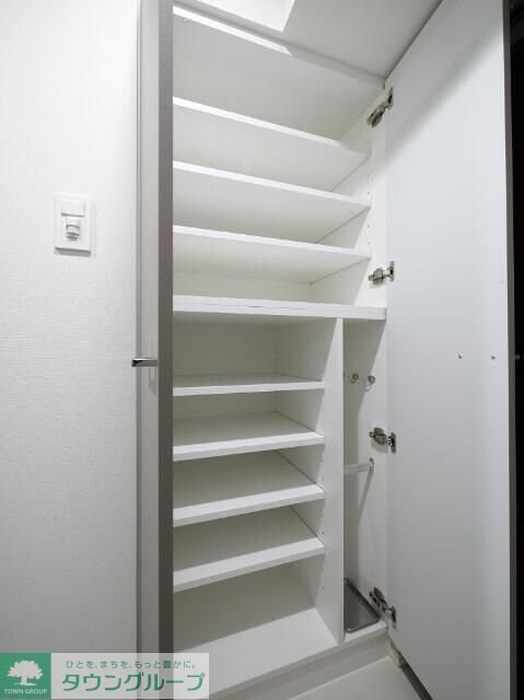 PREMIUM CUBE 池袋本町の物件内観写真