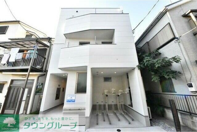 セレブラーレ町屋の物件内観写真