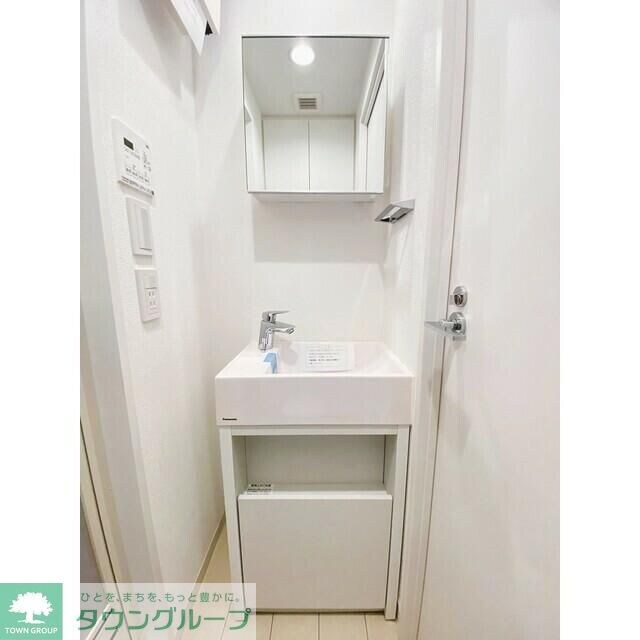 Beverly Homes 赤塚公園IIの物件内観写真