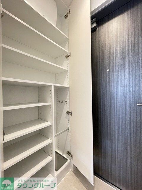 コンフォリア・リヴ文京護国寺の物件内観写真