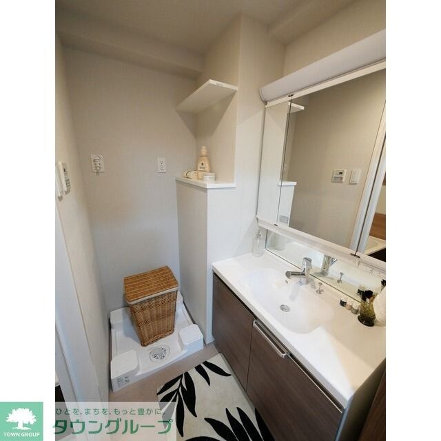 PEAKS神田の物件内観写真