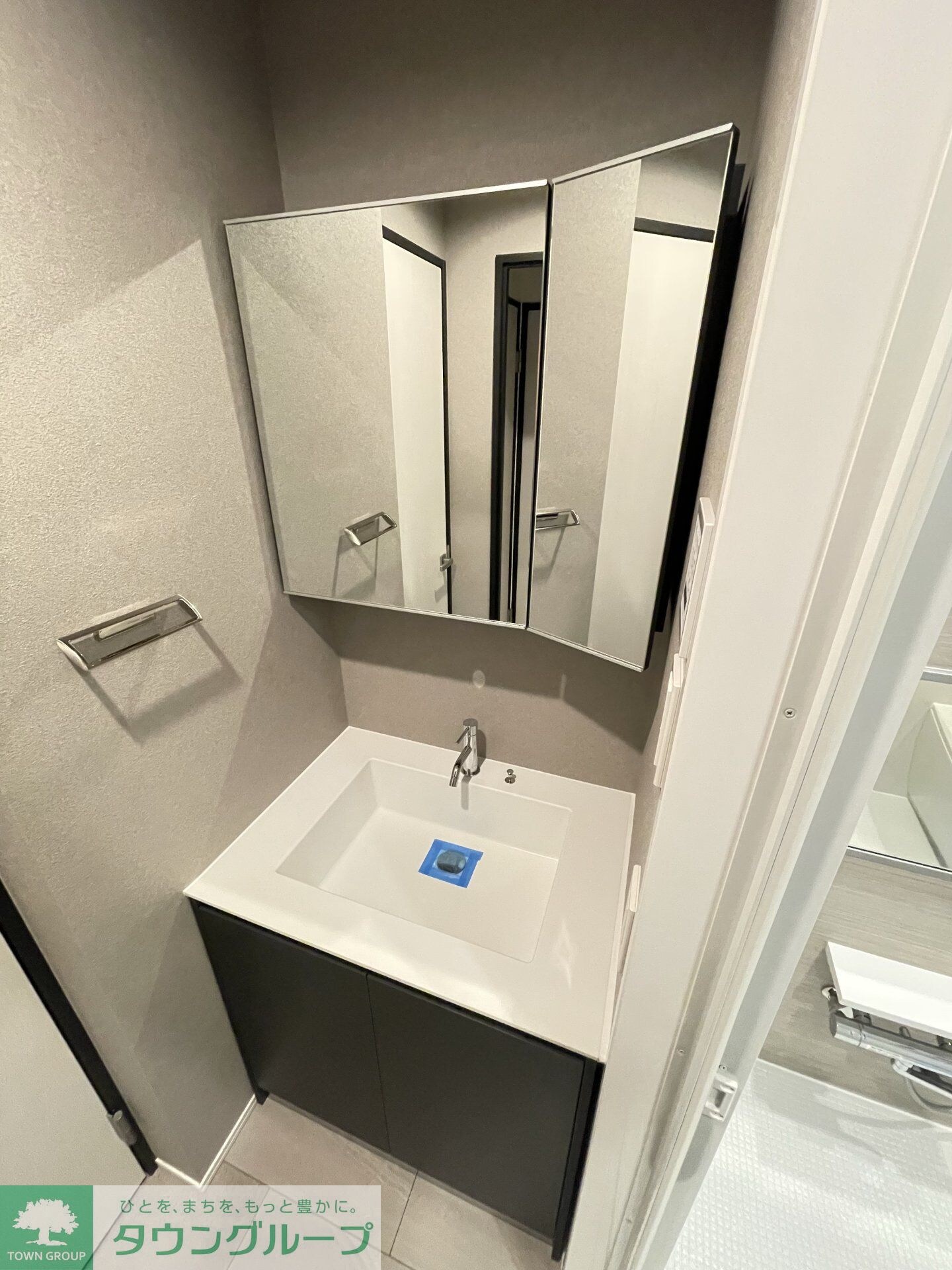 レジディア上野池之端の物件内観写真