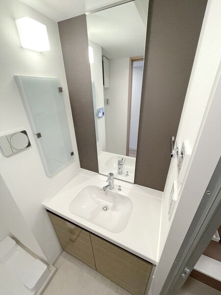 グレイスコート岩本町の物件内観写真