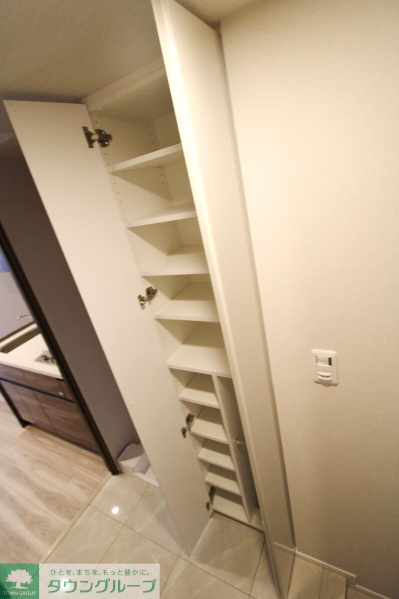 ルフォンプログレ上野稲荷町の物件内観写真