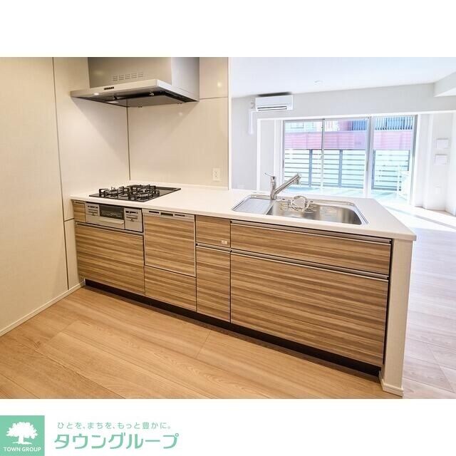 コンフォリア・リヴ西大島SOUTHの物件内観写真