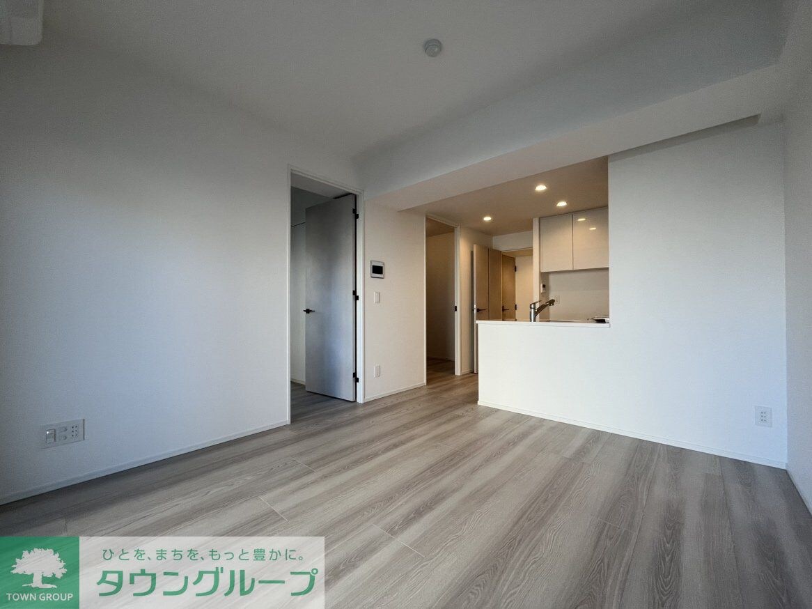 シーズンフラッツ菊川の物件内観写真