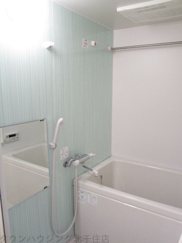 ネオハイブリッジの物件内観写真