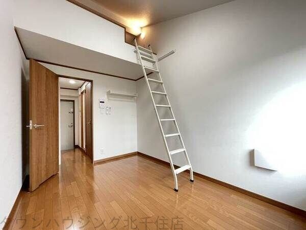 マーレ梅島(マーレウメジマ)の物件内観写真