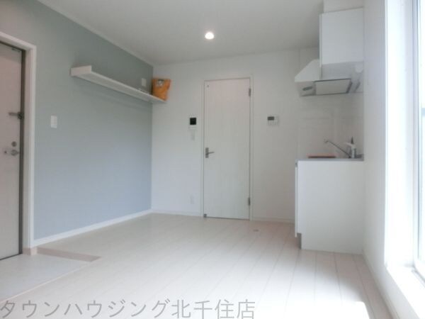 メゾンハイウエイ五反野の物件内観写真