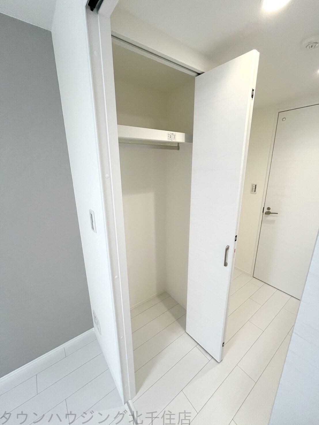 スカイパーク綾瀬の物件内観写真