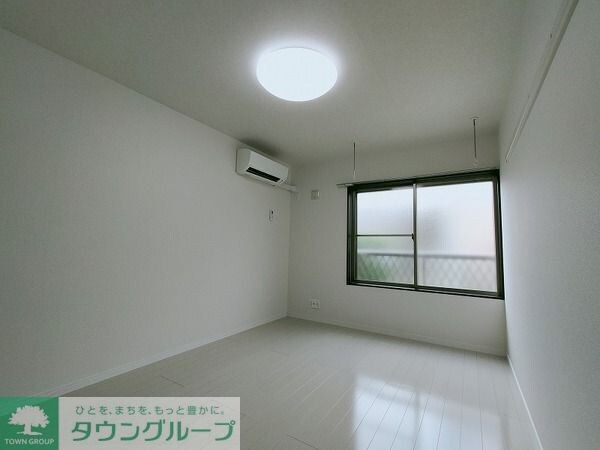 クリスタル青井Iの物件内観写真