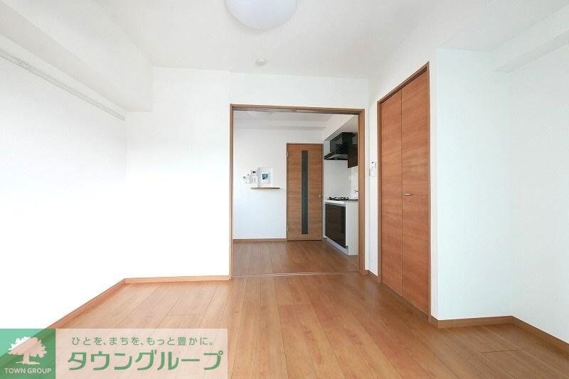 ペアパレス六町2号館の物件内観写真