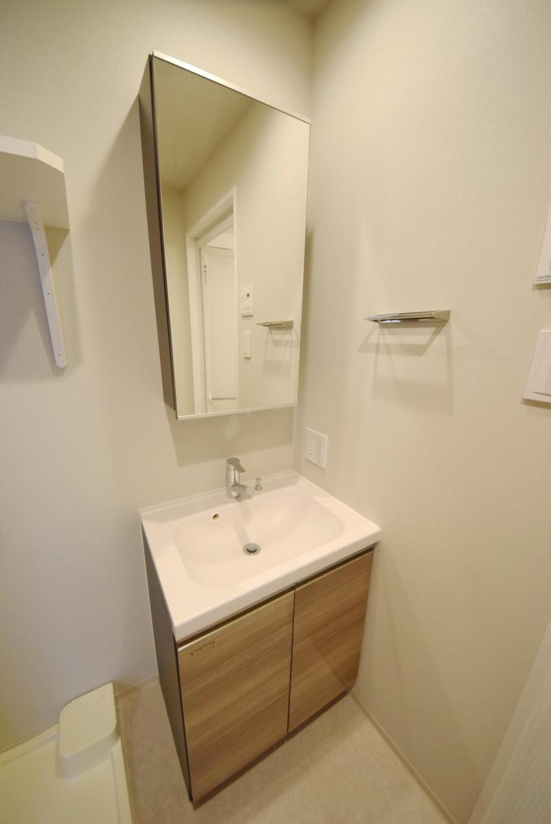 ONE ROOF RESIDENCE KIBA EASTの物件内観写真