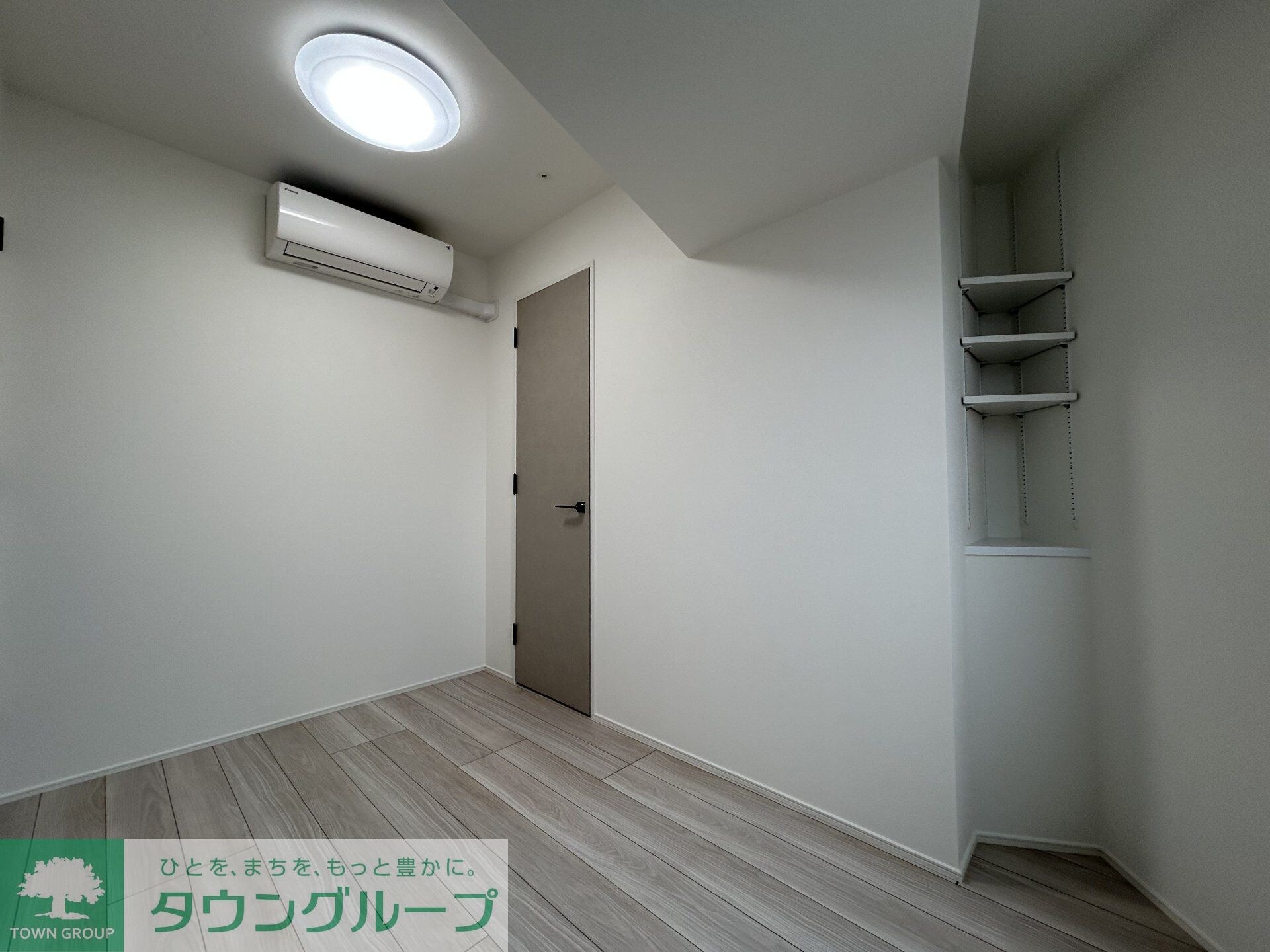 オープンブルーム入谷Eastの物件内観写真