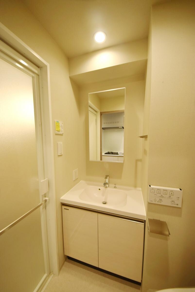 One ROOF Residence Kiba WESTの物件内観写真