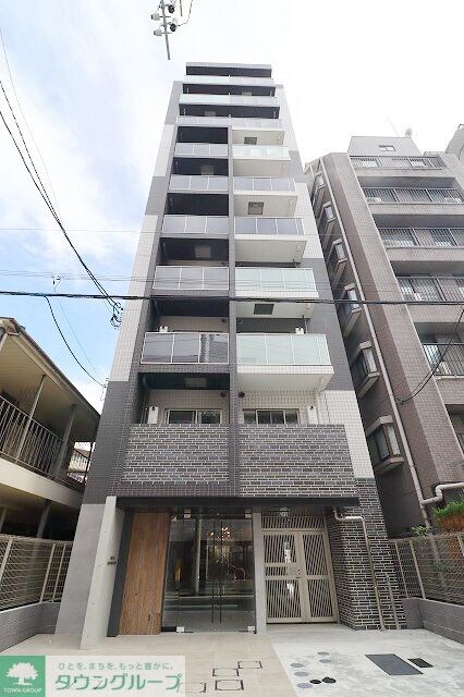 アンベリール西川口参番館の物件外観写真