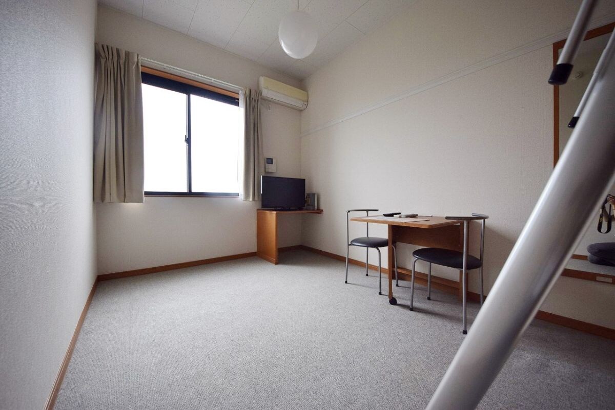 レオパレスヒロオパレスIVの物件内観写真