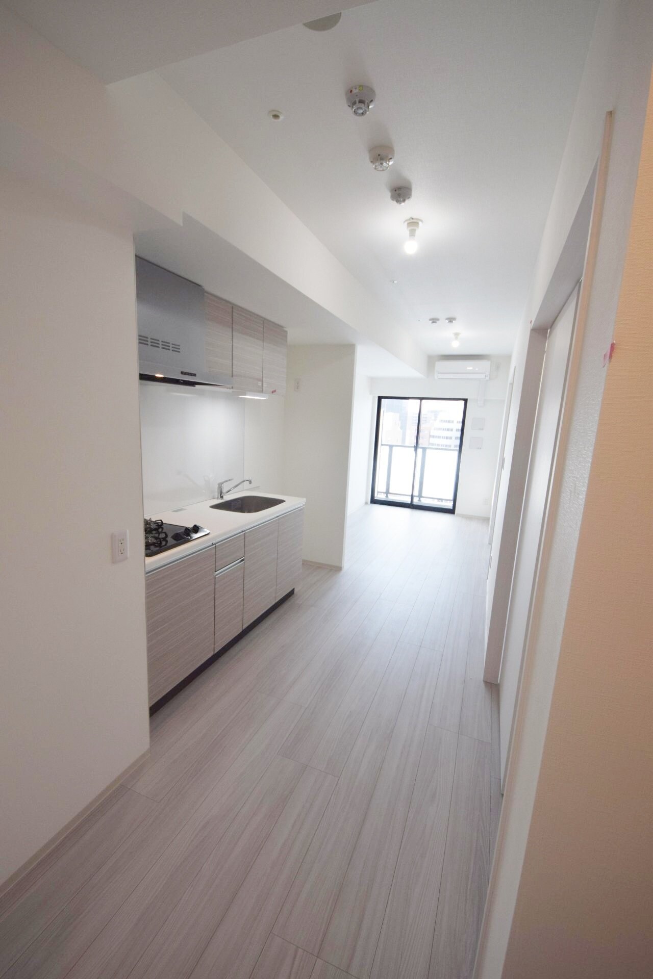 ドゥーエ入谷Iの物件内観写真