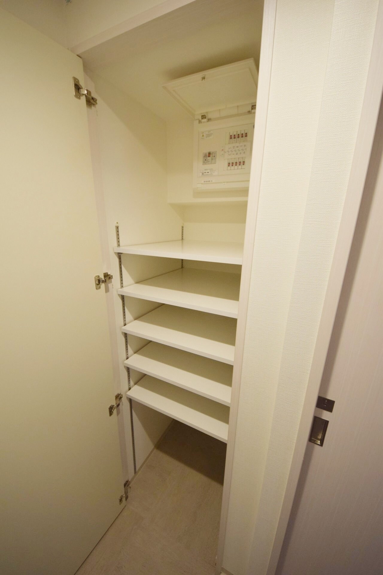 ドゥーエ入谷Iの物件内観写真