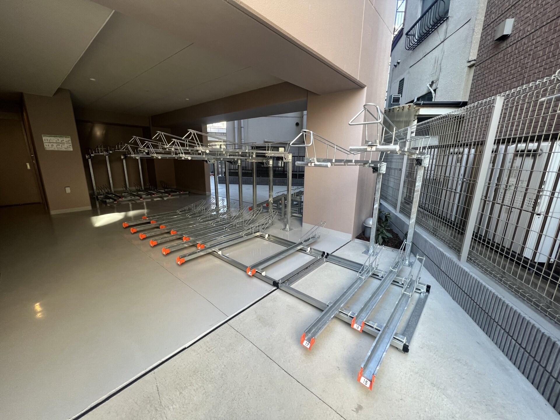 クレストコート町屋の物件内観写真