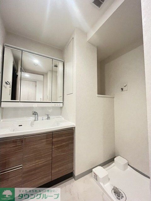 コンフォリア・リヴ文京護国寺の物件内観写真