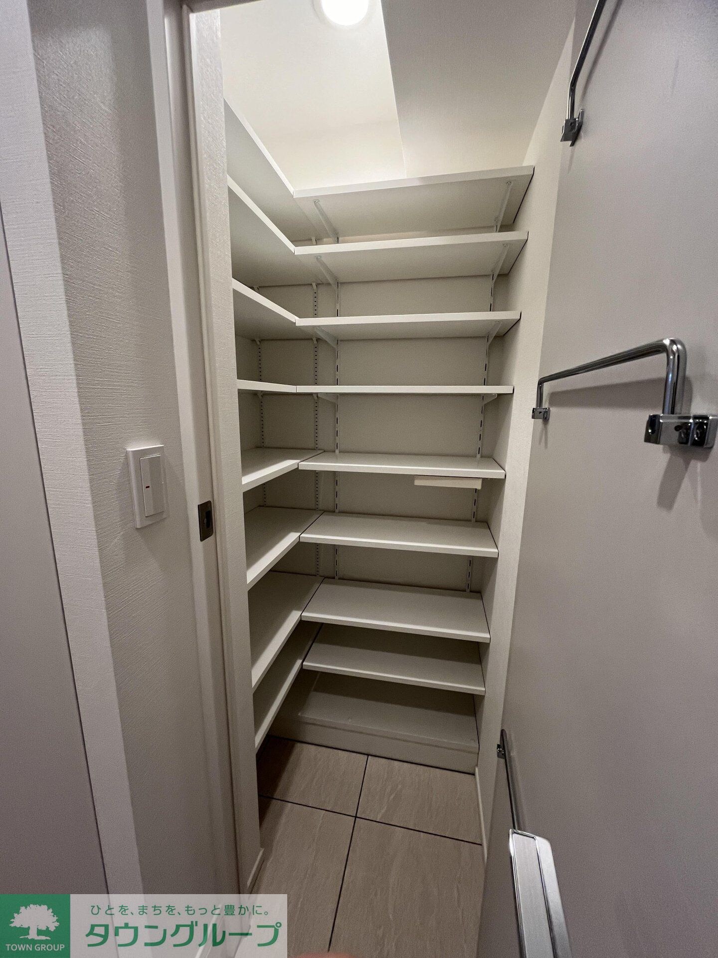 アジールコート山手動坂の物件内観写真