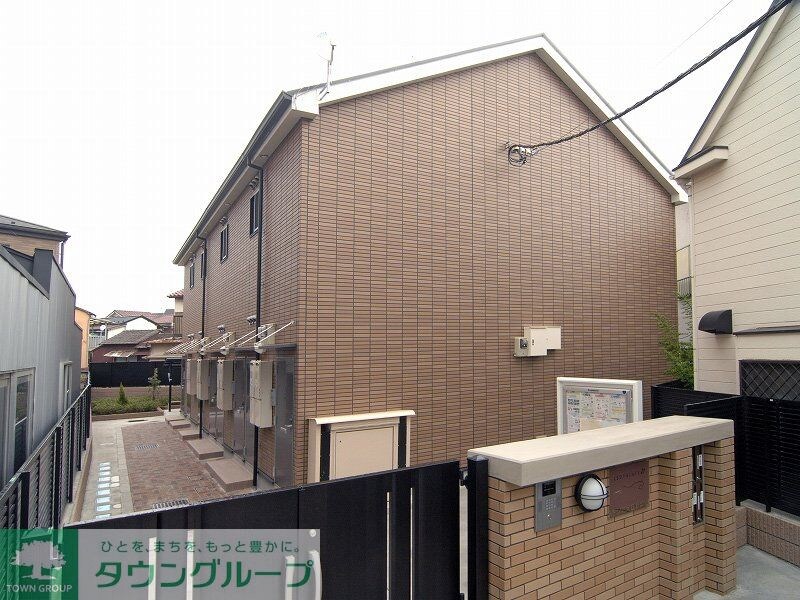 レオパレスフィオリーナの物件外観写真