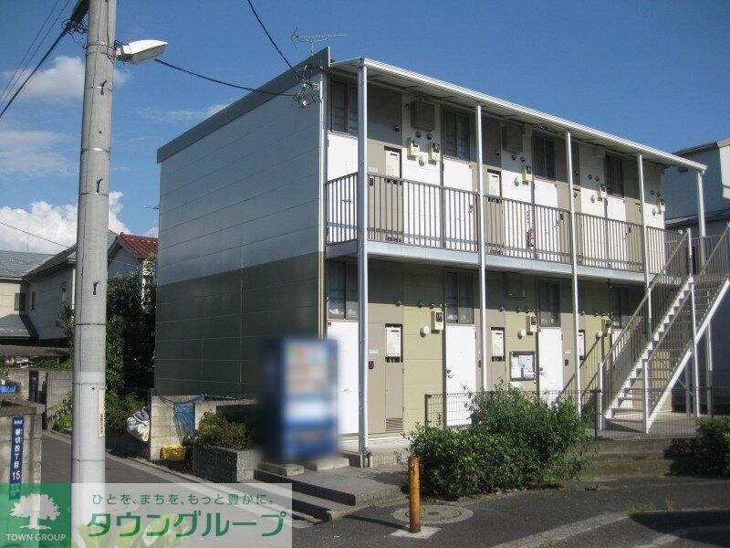 レオパレス菖蒲園の物件外観写真