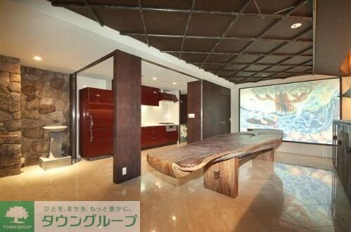 ロイヤルパークス新田の物件内観写真