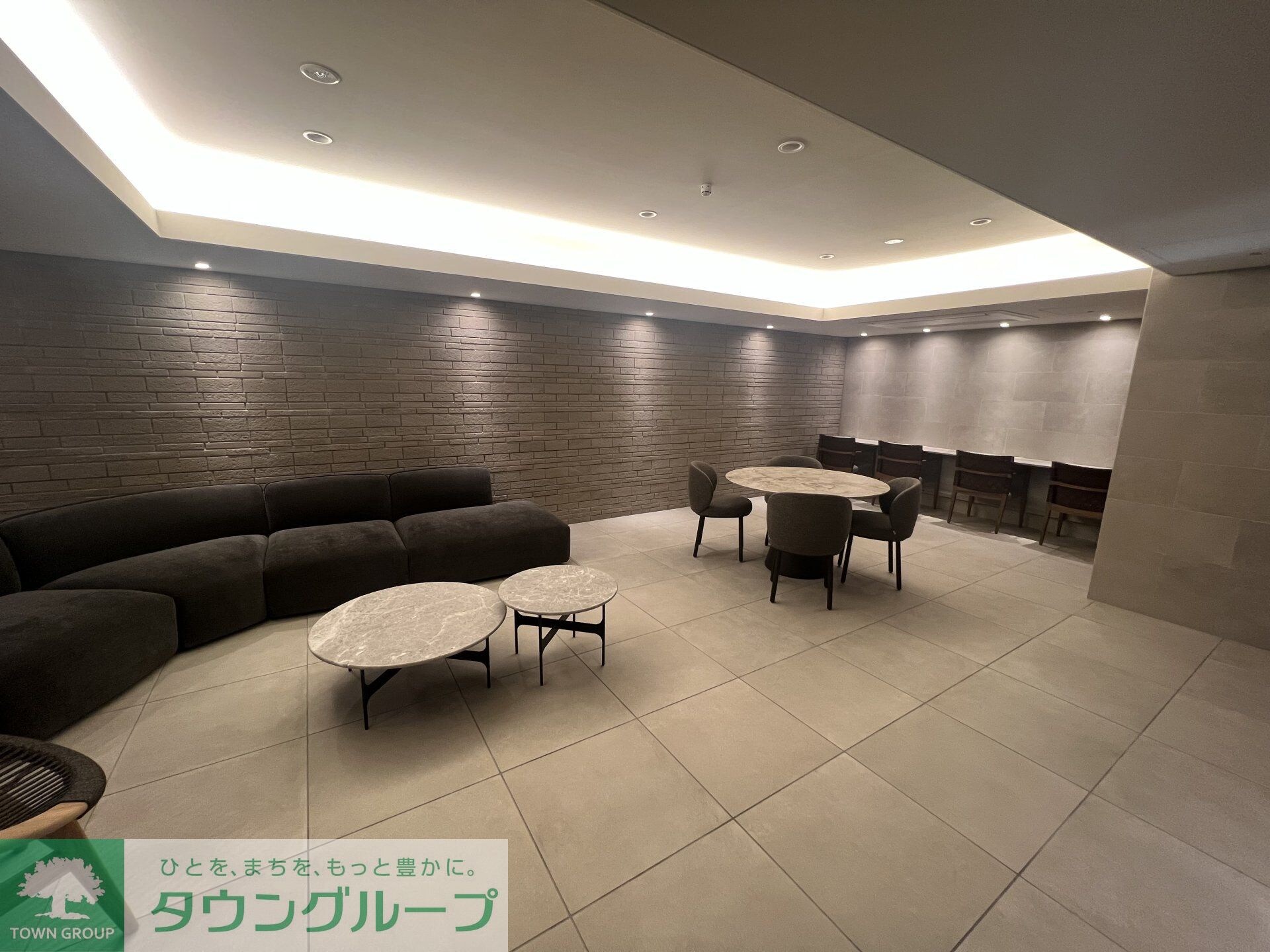 クレストコート町屋の物件内観写真