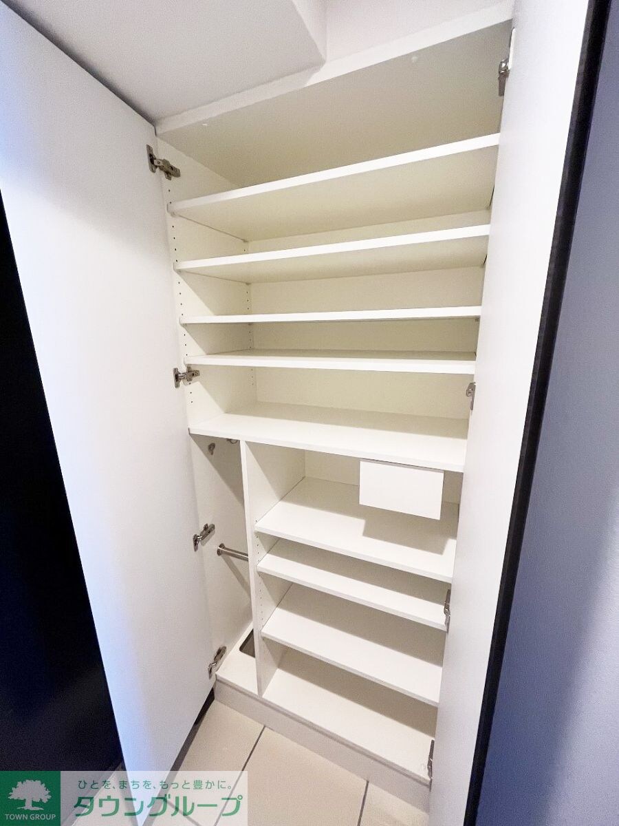 ジェノヴィア目黒南グリーンヴェールの物件内観写真