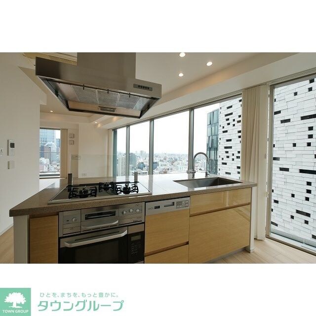 コンフォリア新宿イーストサイドタワーの物件内観写真