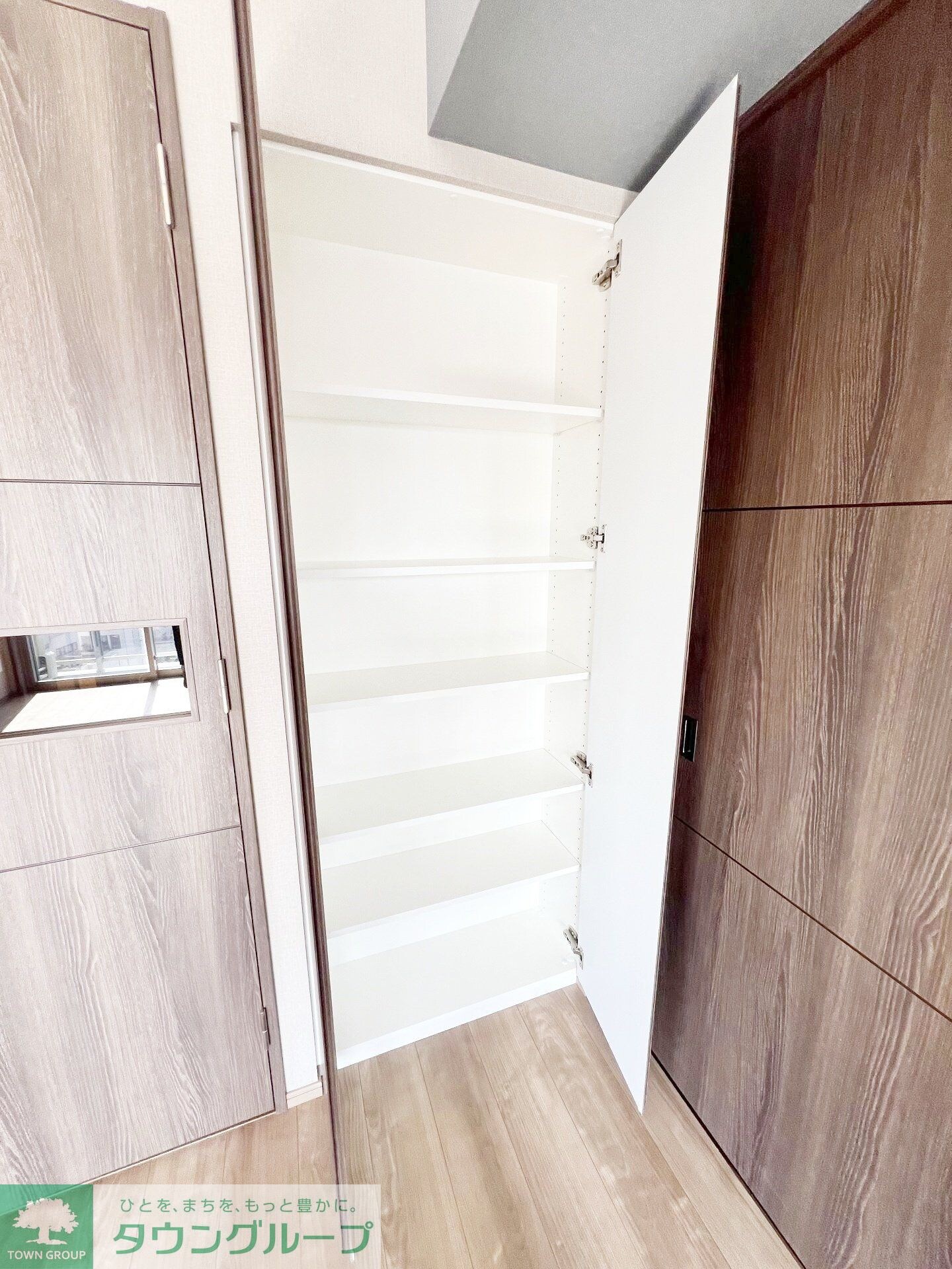 オーパスレジデンス南青山の物件内観写真