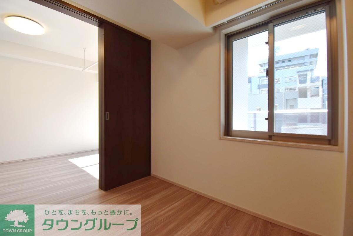 ミリアレジデンス新宿御苑の物件内観写真